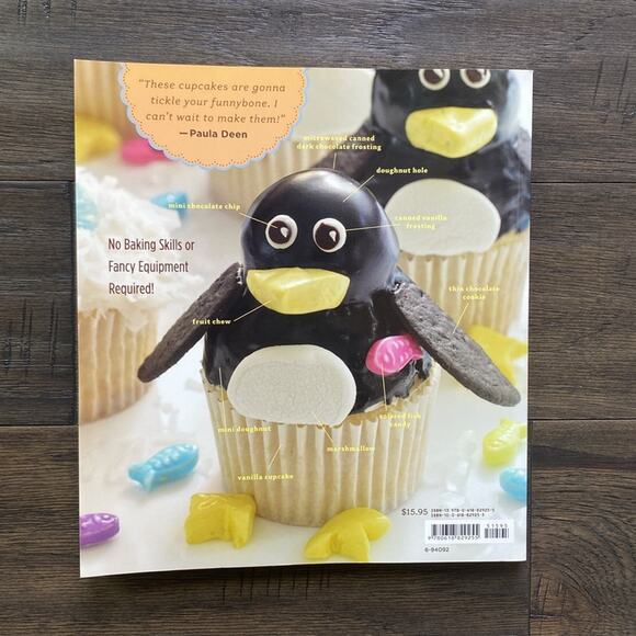 Hello, Cupcake! Book - Picture 2 of 7